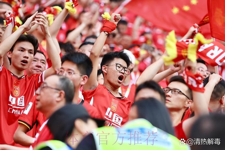 “中国杯”揭幕战国足负冰岛 年轻球员拼搏精神收获肯定 “中国杯”揭幕战国足负冰岛 年轻球员拼搏精神收获肯定